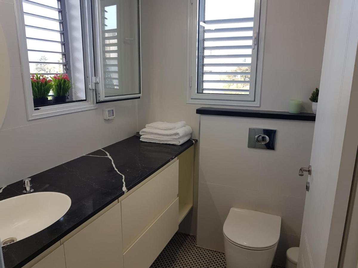 Boutique 22 Guest Rooms Haifa Luaran gambar