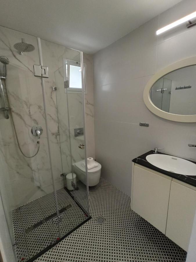 Boutique 22 Guest Rooms Haifa Luaran gambar